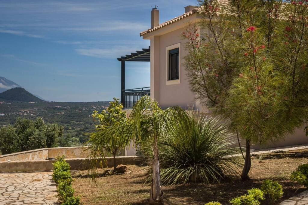 Peaceful House With An Awesome View Villa Khelmáta Exteriör bild